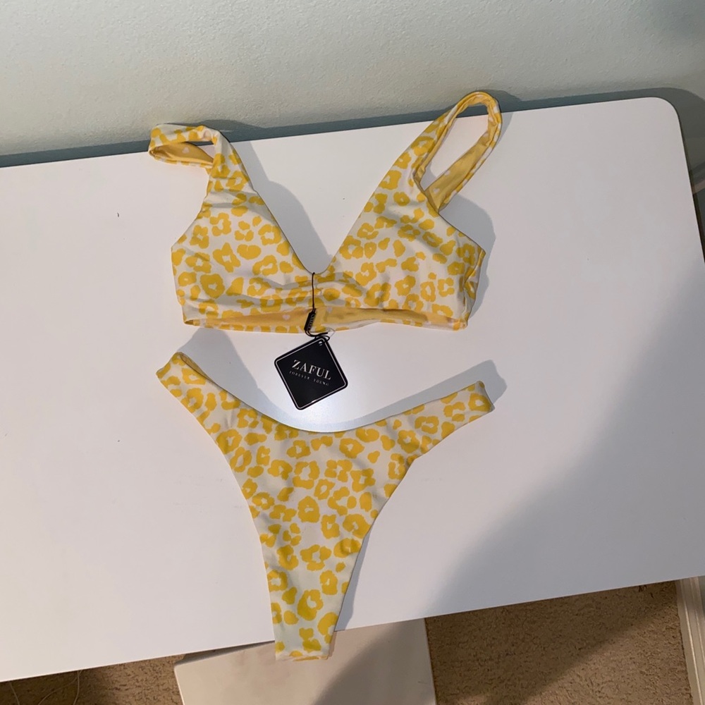 Zaful yellow cheetah print bikini